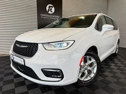 Weiß Gebraucht 2022 Chrysler Pacifica Van / Kleinbus | 28.450 € (Guter Preis)