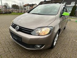 Braun Gebraucht 2012 VW Golf Match Limousine | 4.499 € (Fairer Preis)