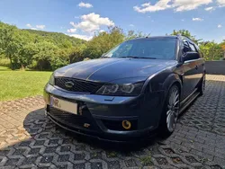 Grau Gebraucht 2004 Ford Mondeo ST Limousine | 7.500 €