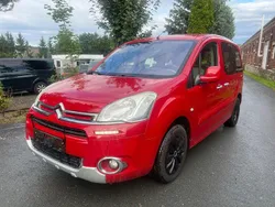 Rot Gebraucht 2014 Citroën Berlingo SELECTION Van / Kleinbus | 4.400 € (Guter Preis)