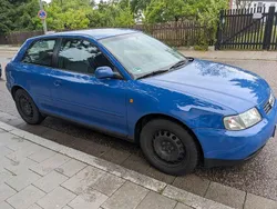 Blau Gebraucht 2000 Audi A3 Limousine | 2.000 € (Fairer Preis)