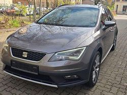Grau Gebraucht 2016 Seat Leon X-Perience 4Drive Kombi | 11.499 € (Fairer Preis)
