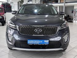 Grau Gebraucht 2017 Kia Sorento Platinum Edition SUV | 22.500 € (Etwas zu teuer)
