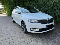 Weiß Gebraucht 2017 Skoda Rapid Kombi | 12.990 € (Fairer Preis)