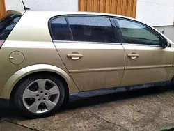 Gold Gebraucht 2005 Opel Signum Kombi | 599 € (Superpreis)