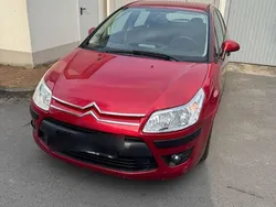Rot Gebraucht 2009 Citroën C4 Kleinwagen | 1.200 €