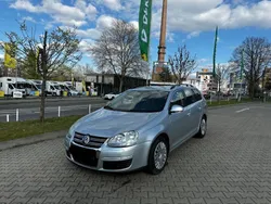Silber Gebraucht 2009 VW Golf VI Trendline Kombi | 3.800 € (Fairer Preis)