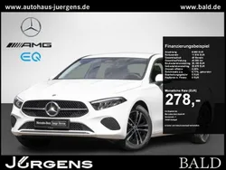 Polarweiss Gebraucht 2024 Mercedes A200 Advanced Limousine | 29.540 € (Fairer Preis)