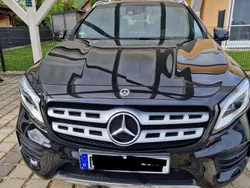 Schwarz Gebraucht 2018 Mercedes GLA180 AMG line SUV | 20.400 € (Fairer Preis)