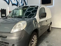 Weiß Gebraucht 2009 Renault Kangoo Authentique Van / Kleinbus | 1.450 € (Fairer Preis)
