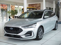 Silber Gebraucht 2023 Ford Focus ST-Line Limousine | 21.990 € (Guter Preis)