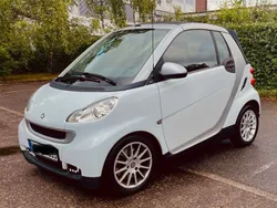 Weiß Gebraucht 2008 Smart ForTwo Cabrio Passion Cabrio | 3.290 €