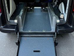 Weiß Gebraucht 2016 Citroën Berlingo Van / Kleinbus | 17.200 €