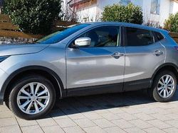 Silber Gebraucht 2016 Nissan Qashqai Acenta SUV | 9.500 € (Guter Preis)