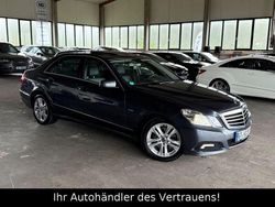 Grau Gebraucht 2010 Mercedes E350 Limousine | 8.499 € (Fairer Preis)