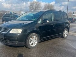 Schwarz Gebraucht 2005 VW Touran Basis Van / Kleinbus | 1.250 € (Fairer Preis)