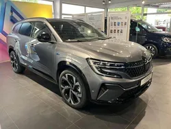 Grau Neu 2024 Renault Espace Esprit Alpine Van / Kleinbus | 41.500 €