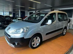 Silber Gebraucht 2011 Peugeot Partner Tepee Tendance Van / Kleinbus | 5.790 € (Etwas zu teuer)