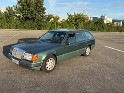 Grün Gebraucht 1990 Mercedes E300 Sportline Kombi | 4.700 €