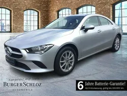 Iridiumsilber metallic Gebraucht 2022 Mercedes CLA250e Limousine | 32.400 €