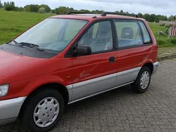 Rot Gebraucht 1993 Mitsubishi Space Runner Van / Kleinbus | 2.750 €