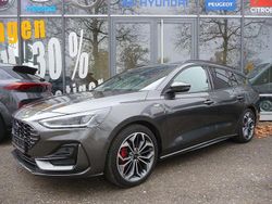 Grau Gebraucht 2025 Ford Focus ST-Line X Limousine | 27.850 € (Fairer Preis)