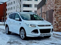 Weiß Gebraucht 2015 Ford Kuga Titanium SUV | 8.999 € (Guter Preis)