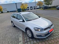Silber Gebraucht 2015 VW Golf VII Trendline Kombi | 4.400 € (Guter Preis)