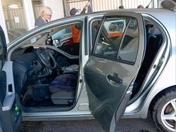 Grau Gebraucht 2009 Toyota Yaris Kleinwagen | 4.200 € (Etwas zu teuer)