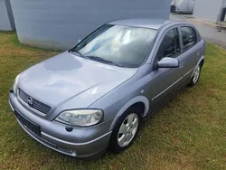Grau Gebraucht 2003 Opel Astra Limousine | 1.999 € (Fairer Preis)