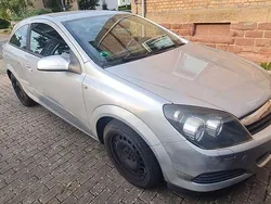 Silber Gebraucht 2006 Opel Astra GTC Edition Coupé | 1.690 € (Superpreis)