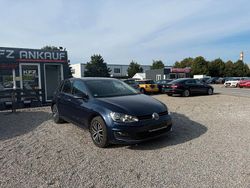 Blau Gebraucht 2016 VW Golf VII Allstar Kleinwagen | 10.300 € (Fairer Preis)