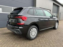 Blackmagic perleffekt Neu 2025 Skoda Kamiq Selection SUV | 25.440 € (Guter Preis)