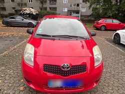 Rot Gebraucht 2007 Toyota Yaris Limousine | 1.900 € (Fairer Preis)