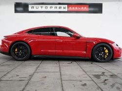 Rot Gebraucht 2023 Porsche Taycan GTS Limousine | 83.880 €