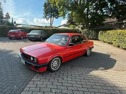 Rot Gebraucht 1989 BMW 316 Basis Limousine | 7.999 €