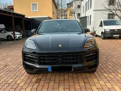 Schwarz Gebraucht 2024 Porsche Cayenne S E-Hybrid SUV | 133.990 €