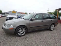 Schwarz Gebraucht 2004 Volvo V40 Standard Kombi | 700 € (Superpreis)