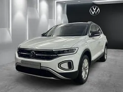Pure white Gebraucht 2024 VW T-Roc Business SUV | 29.980 € (Fairer Preis)