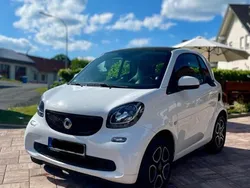 Weiß Gebraucht 2019 Smart ForTwo Coupé Coupé | 10.900 € (Fairer Preis)