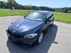 Schwarz Gebraucht 2013 BMW 530 M Sport Kombi | 17.999 €