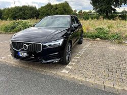 Gebraucht 2019 Volvo XC60 R-Design SUV | 25.000 € (Fairer Preis)