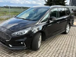 Schwarz Gebraucht 2022 Ford Galaxy S Van / Kleinbus | 19.430 € (Guter Preis)