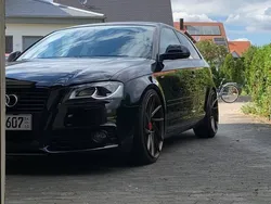 Schwarz Gebraucht 2010 Audi A3 S-Line Limousine | 10.000 €
