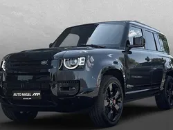 Grau Neu 2025 Land Rover Defender SUV | 137.890 €