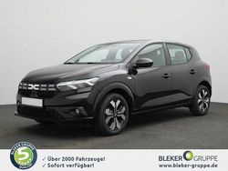 Perlmutt schwarzmetallic Gebraucht 2024 Dacia Sandero Journey Kleinwagen | 18.240 € (Fairer Preis)