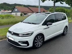 Weiß Gebraucht 2017 VW Touran Highline Van / Kleinbus | 19.990 € (Fairer Preis)