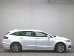 Weiss Gebraucht 2020 Ford Mondeo Titanium Kombi | 10.650 € (Superpreis)