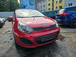 Rot Gebraucht 2012 Kia Rio Edition 7 Limousine | 4.790 € (Fairer Preis)