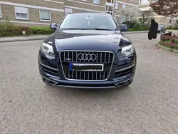 Blau Gebraucht 2010 Audi Q7 SUV | 9.999 € (Guter Preis)
